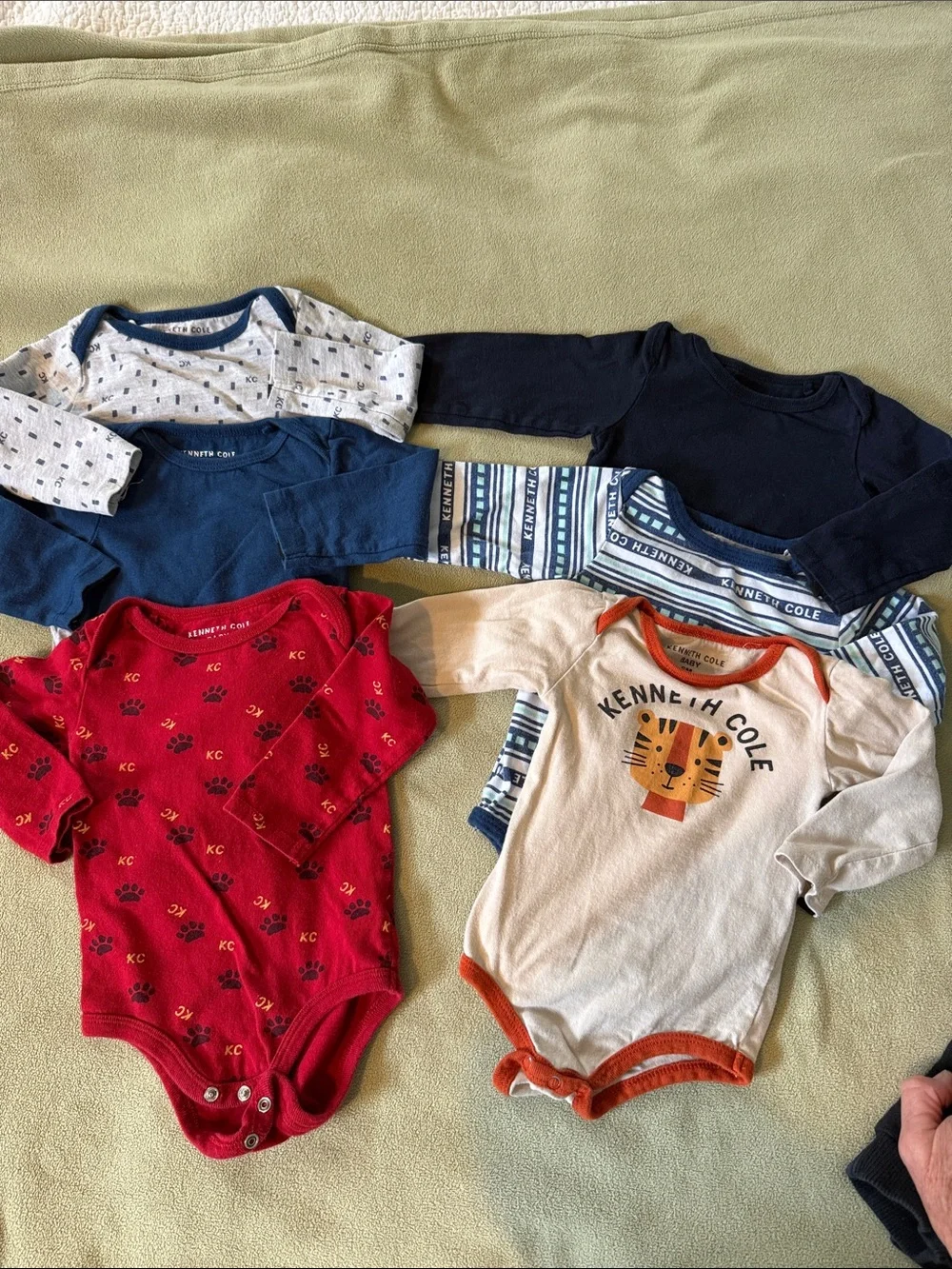 Bundle of boys Carters and Kenneth Cole onesies, pants and hoodie 13 pcs.